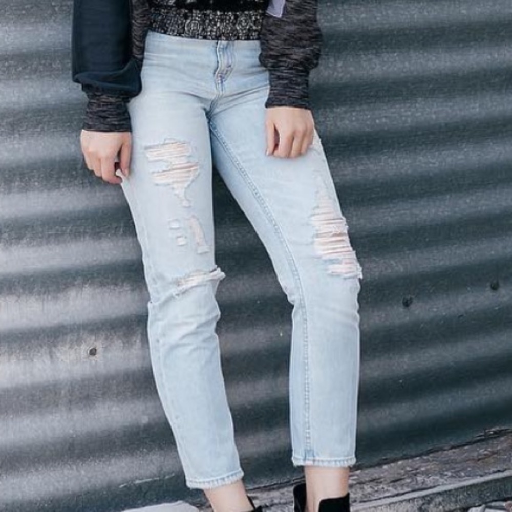 A&F Annie Girlfriend Jean